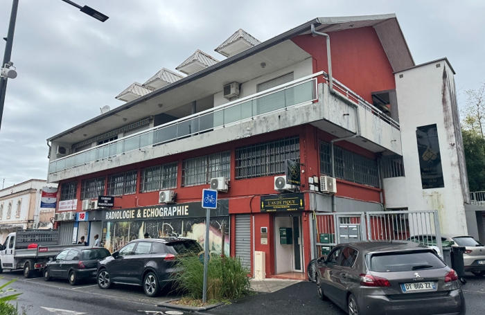 Location Local commercial 84.44m&sup2; 3 pi&egrave;ces Saint Andr&eacute;