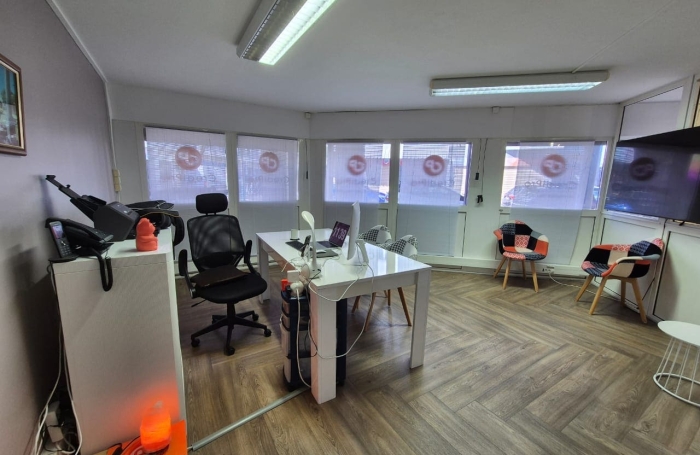 Local commercial/professionnel La Trinit&eacute;