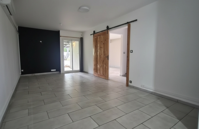 Vente Maison 107m&sup2; 5 pièces Etang-Sale