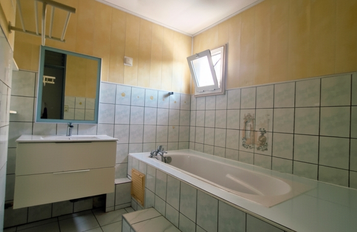 Vente Maison 107m&sup2; 5 pièces Etang-Sale