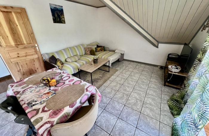 PETITE &Icirc;LE 97429 - ENSEMBLE IMMOBILIER EN BON ETAT G&Eacute;N&Eacute;RAL - BON RENDEMENT LOCATIF - MAGNIFIQUE VUE MER