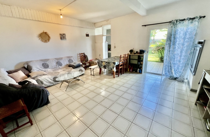 PETITE &Icirc;LE 97429 - ENSEMBLE IMMOBILIER EN BON ETAT G&Eacute;N&Eacute;RAL - BON RENDEMENT LOCATIF - MAGNIFIQUE VUE MER