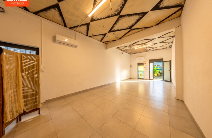 Location Local commercial 97410