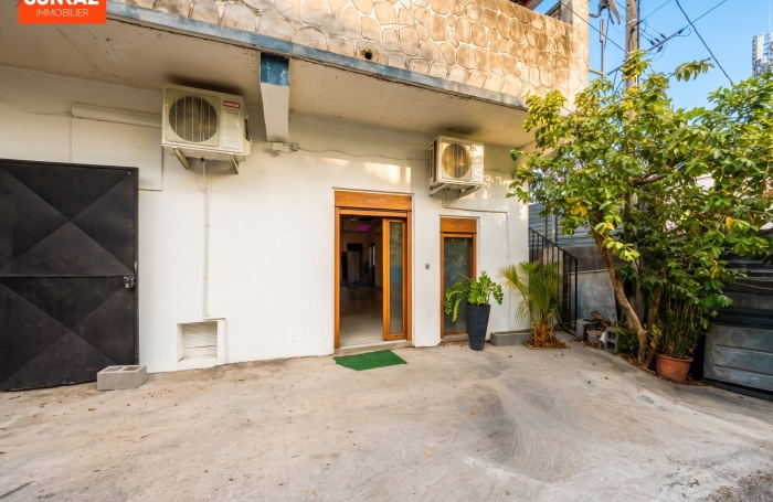 Location Local commercial 57.00m&sup2; Saint-Pierre