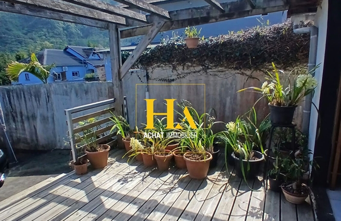 Vente Maison 90m&sup2; 5 pi&egrave;ces Rivi&egrave;re Saint Louis