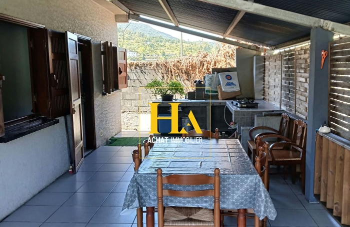 Vente Maison 90m&sup2; 5 pi&egrave;ces Rivi&egrave;re Saint Louis