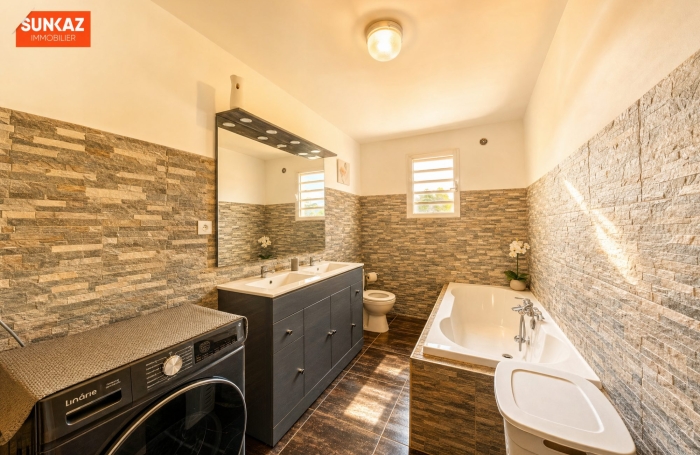 Location Maison 80.00m&sup2; 4 pièces Saint-Pierre