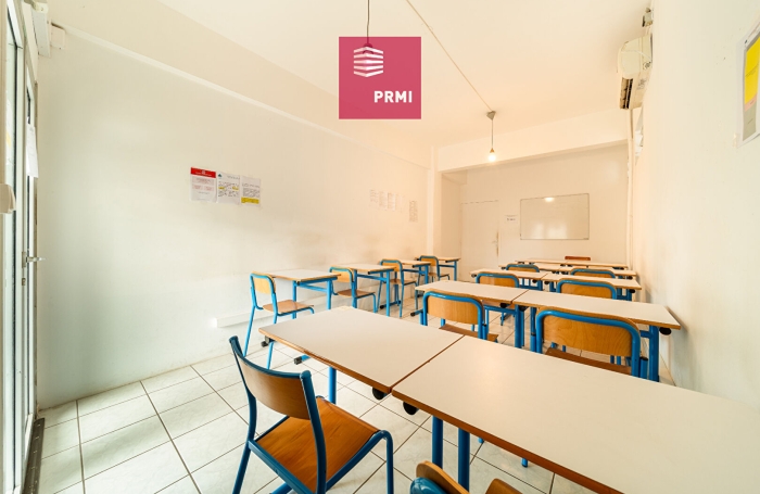 Vente Local commercial 148m&sup2; 3 pi&egrave;ces Saint Denis