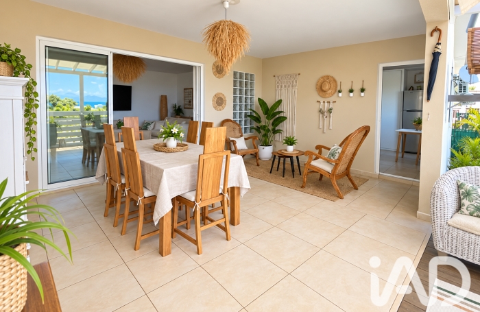 Vente Maison 143m&sup2; 4 pièces Saint Gilles les Bains