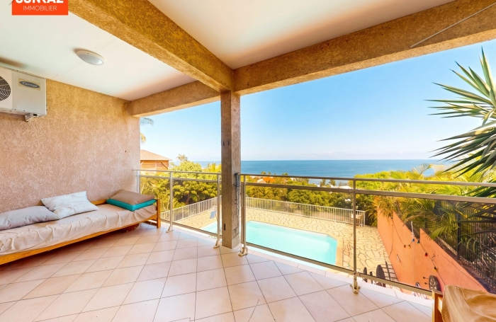 Vente Maison 187.00m&sup2; 8 pièces Saint-Leu