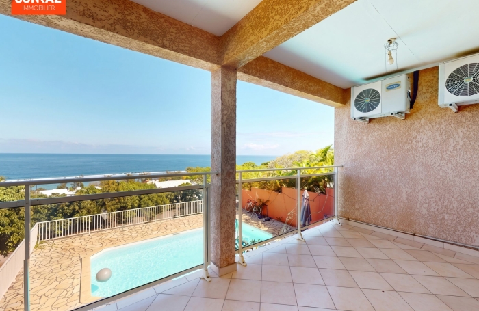 Vente Maison 187.00m&sup2; 8 pièces Saint-Leu