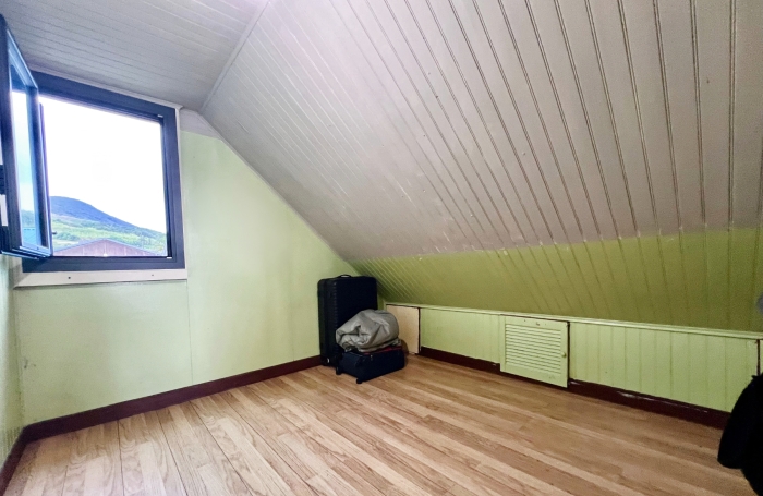 SAINT JOSEPH 97480 - MAISON F4/5 &Agrave; &Eacute;TAGE - QUARTIER RESIDENTIEL - PROCHE TOUTES COMMODIT&Eacute;S