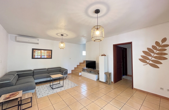 Location Maison 159m&sup2; 5 pi&egrave;ces Sainte Marie