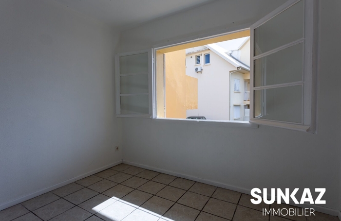 Location Appartement 68.00m&sup2; 4 pièces Saint-Pierre