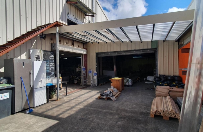 Location Local commercial 646m&sup2; 2 pièces Saint Andr&eacute;