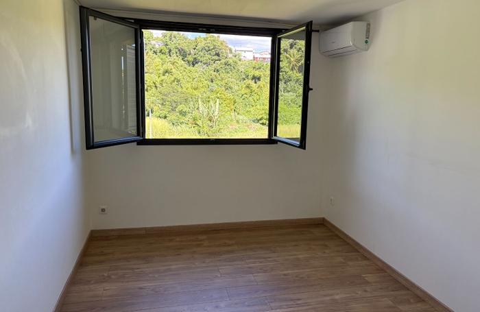 Location Maison 153.25m&sup2; 6 pi&egrave;ces Sainte Marie