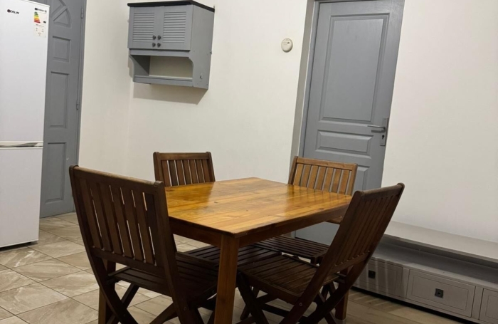 Vente Immeuble 185m&sup2; Rivi&egrave;re Saint Louis