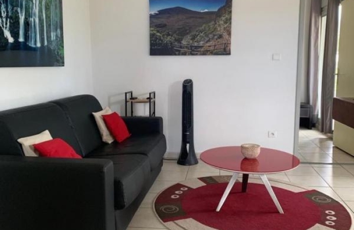 Location Appartement 51.39m&sup2; 2 pièces Saint Gilles les Bains