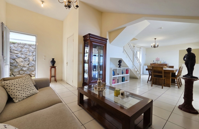 Vente Maison 134m&sup2; 5 pièces Saint-Leu