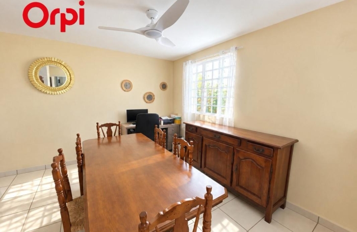 Vente Maison 107m&sup2; 4 pièces Etang-Sale