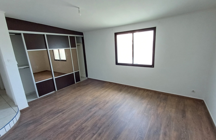 Villa T5 r&eacute;nov&eacute;e &agrave; Bras-Panon centre