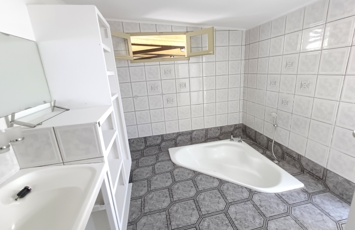 Villa T5 r&eacute;nov&eacute;e &agrave; Bras-Panon centre