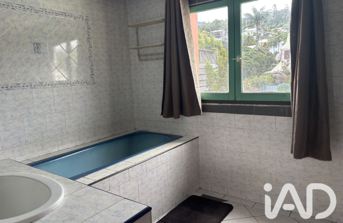 Vente Appartement 88m&sup2; 5 pièces L'Entre Deux