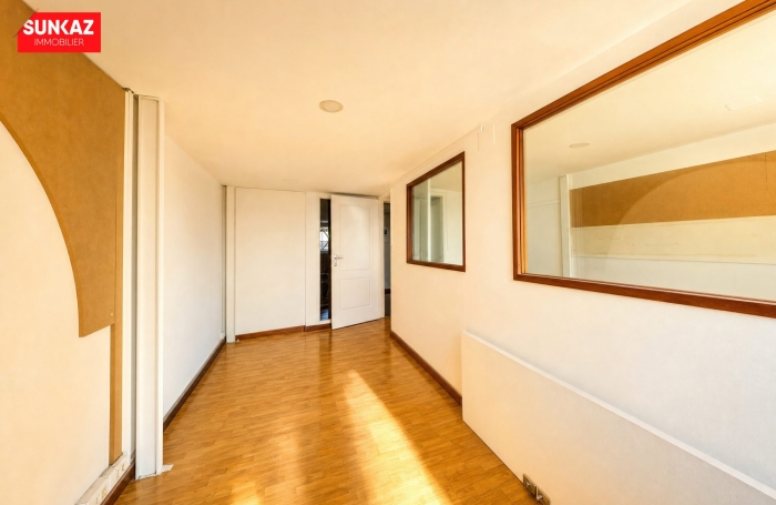 Location Local commercial 70.00m&sup2; 2 pièces Saint-Pierre
