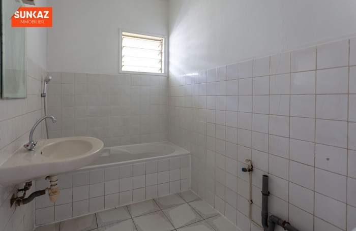 Location Appartement 38.00m&sup2; 2 pièces Ravine des Cabris
