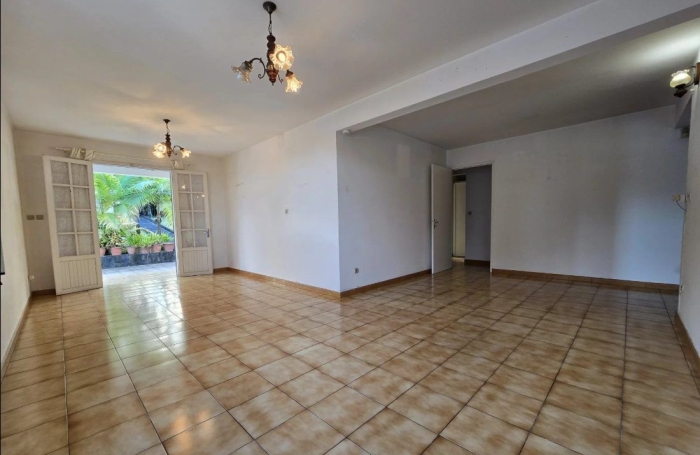 Location Maison 160m&sup2; 7 pièces Ravine des Cabris