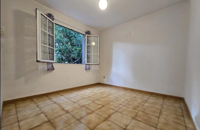 Location Maison 160m&sup2; 7 pièces Ravine des Cabris