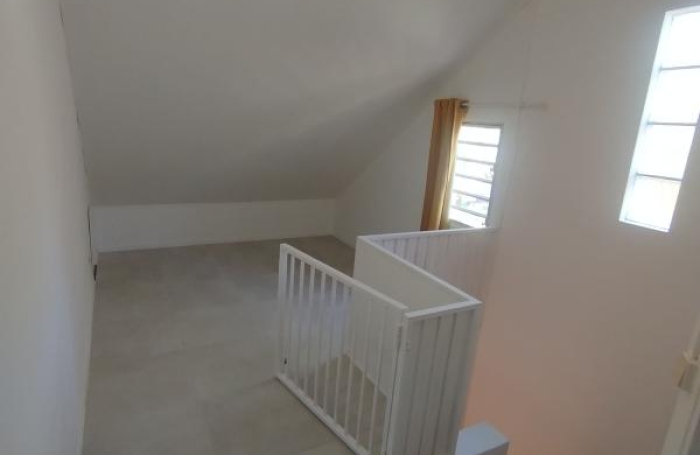 Location Maison 160m&sup2; 7 pièces Ravine des Cabris