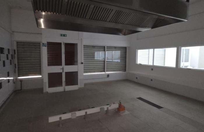 Location Local commercial 130m&sup2; 1 pièce Saint Louis