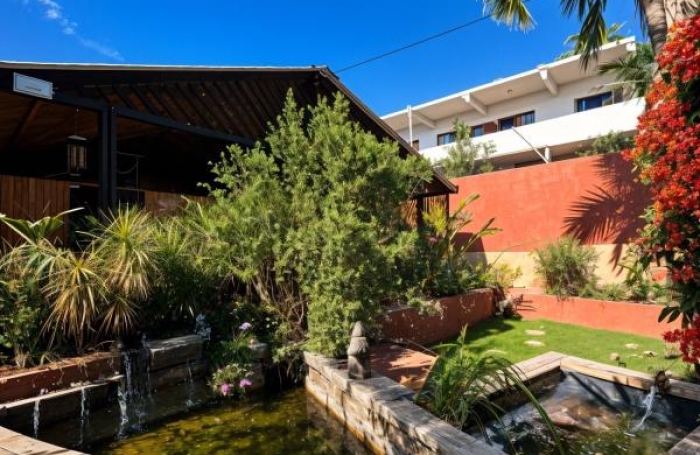Vente Maison 217m&sup2; 5 pièces Saint Gilles Les Hauts