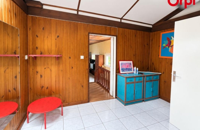 Vente Maison 217m&sup2; 5 pièces Saint Gilles Les Hauts