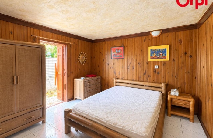 Vente Maison 217m&sup2; 5 pièces Saint Gilles Les Hauts