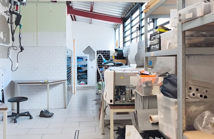 Vente Local commercial 71m&sup2; Saint Denis